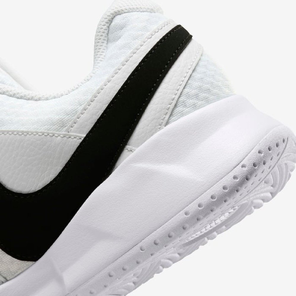 Кроссовки мужские Nike Court Vapor Lite 4, Белые/Чёрные, для твёрдых кортов (р. 41,5)