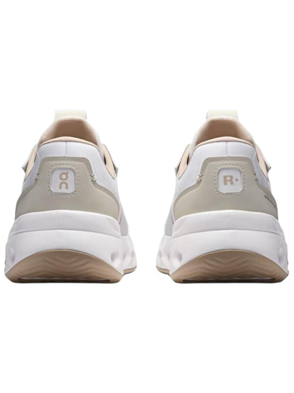 On THE ROGER Tennis Shoes Men's Low Top White