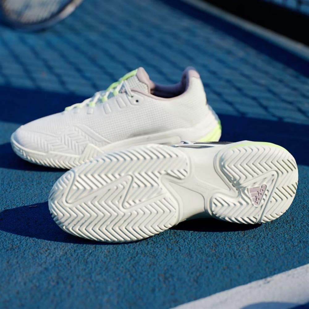Кроссовки женские Adidas Barricade 13, Белые/Чёрные (р. 41,5)