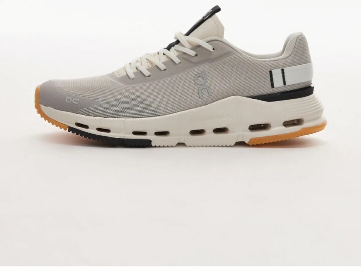 (EU) Кроссовки мужские On Running, 7615537116761, Белые (р. 40)