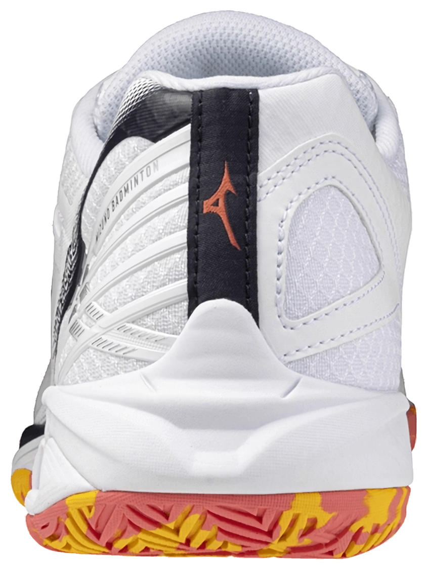 Кроссовки мужские Mizuno Wave Claw 3, Белые/Цитрусовые/Коралловые (р. EUR 42)