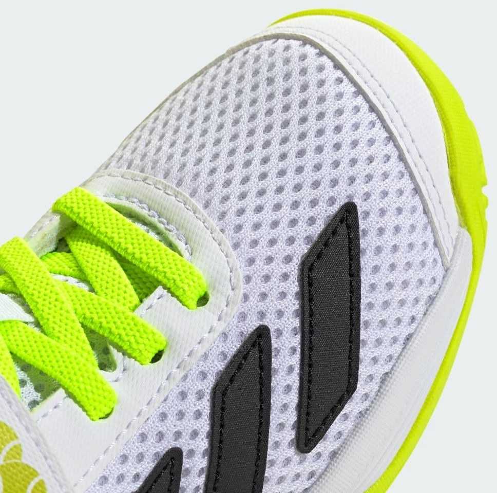 Кроссовки для мальчиков Adidas Courtflash Hook-and-Loop, Белые/Черные/Салатовые, с липучкой (р. 29,5)