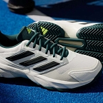 Кроссовки мужские Adidas Courtjam Control 3, Белые/Тёмно-зелёные, для хард-корта, с переработанными материалами (р. 46,5)
