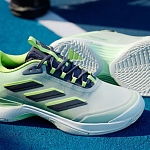 Кроссовки женские Adidas Avacourt 2, Зелёные/Чёрные, из переработанных материалов (р. 39)