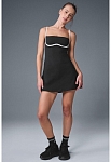(CN) Платье женское Alo Yoga Airbrush Streamlined Dress с шортами, карманами, встроенным бюстгальтером, Чёрное (L)